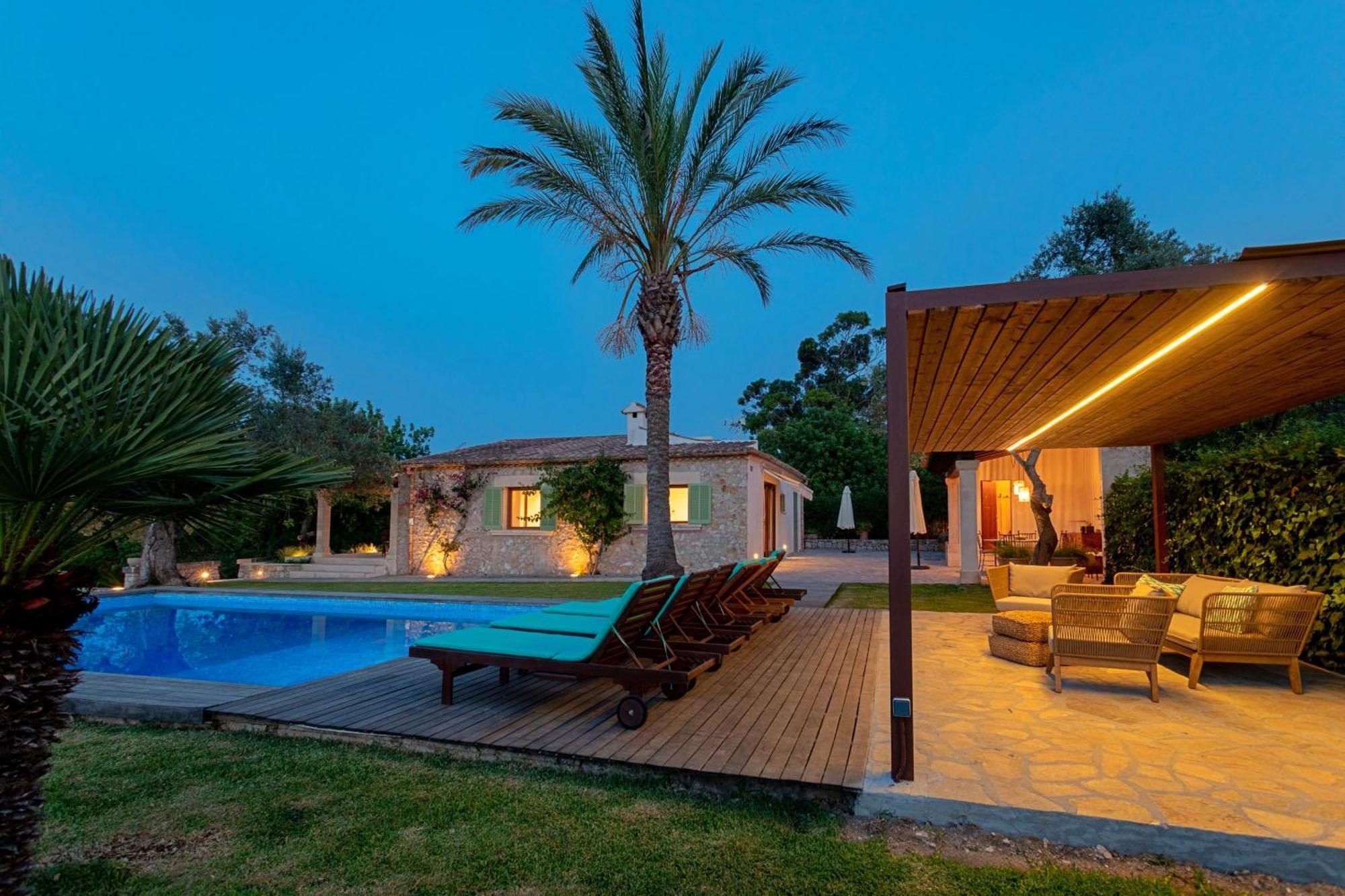 Villa Can Gallardo By Sealand Villas 波连斯萨 外观 照片
